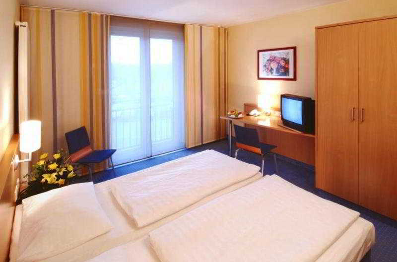 Elaya Hotel Wolfenbuettel Ehemals Rilano 24 7 Hotel Wolfenbüttel Екстериор снимка